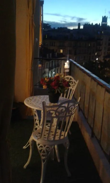Boite D'Amour Κάννες 0*,  Γαλλία