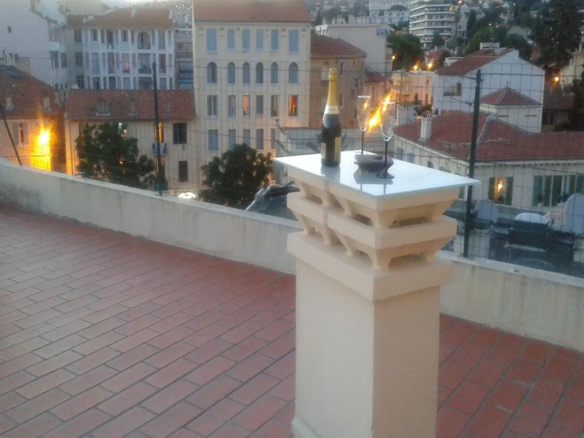 Boite D'Amour Κάννες